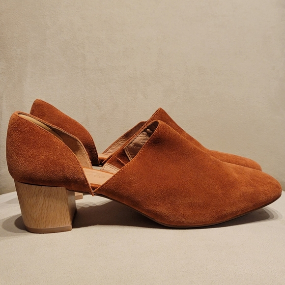 Madewell Kirstie Suede Lowcut Bootie - Picture 9 of 9